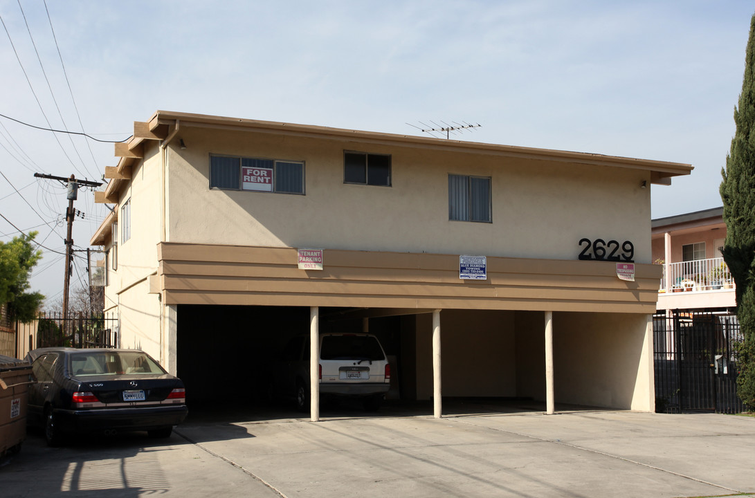 2629 Alvira St in Los Angeles, CA - Building Photo