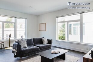 622 Rainier Ave S in Seattle, WA - Building Photo