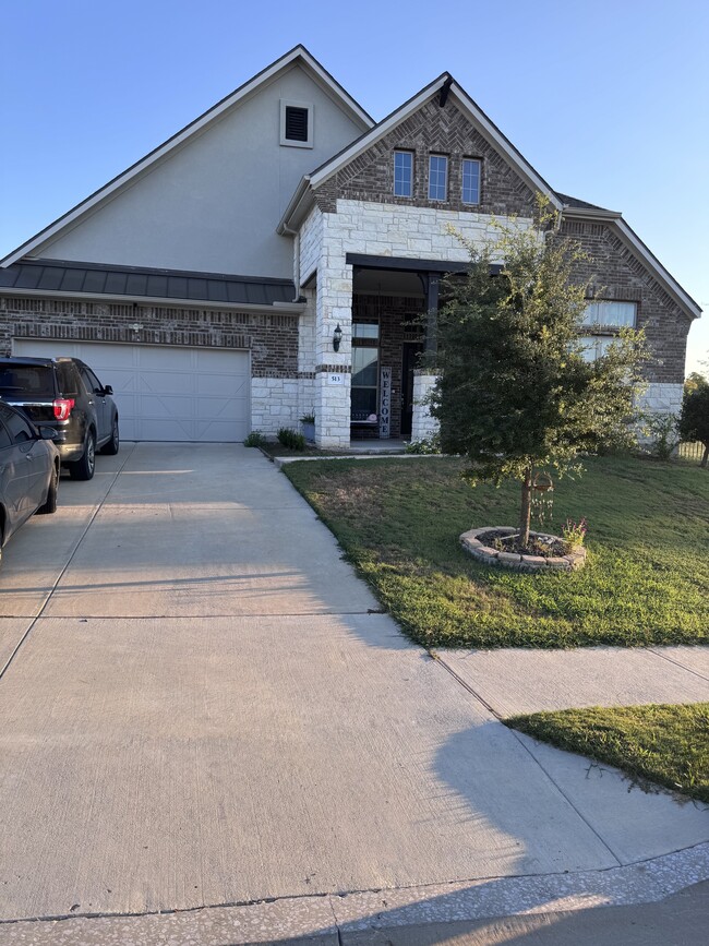 513 Lambert Cv in Leander, TX - Building Photo - Building Photo