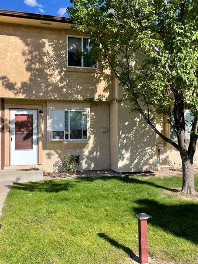 property at 3138 Starlight Cir