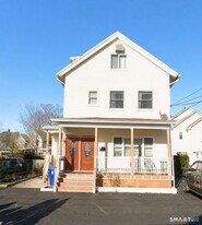 266 East Ave in Norwalk, CT - Building Photo