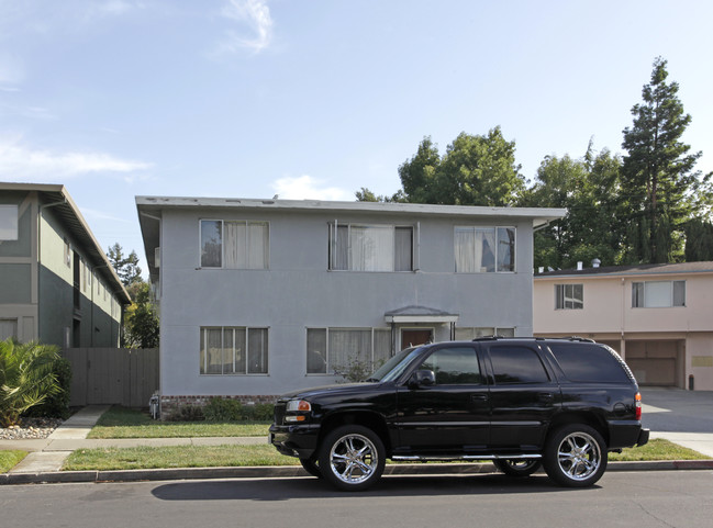 27 Atherwood Ave in Redwood City, CA - Building Photo - Building Photo