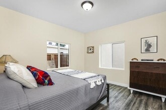 75 W Tremont St, Unit 75 W Tremont Ave Pasadena CA 91103 in Pasadena, CA - Building Photo - Building Photo