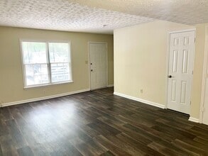 310 S Jeff Davis Dr in Fayetteville, GA - Building Photo - Building Photo