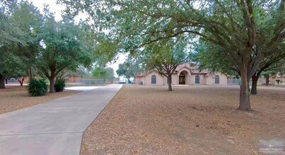 4701 Ponds Edge Rd in Palmhurst, TX - Building Photo - Building Photo