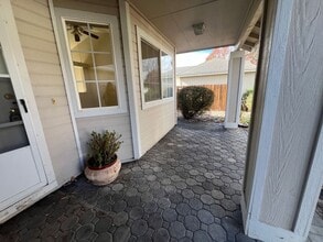 1325 Chichester Dr in Gardnerville, NV - Building Photo - Building Photo