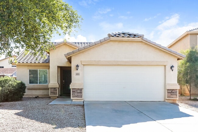 property at 4665 E Pinto Valley Rd