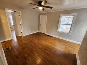 427 S Newton Ave in Springfield, MO - Building Photo - Building Photo