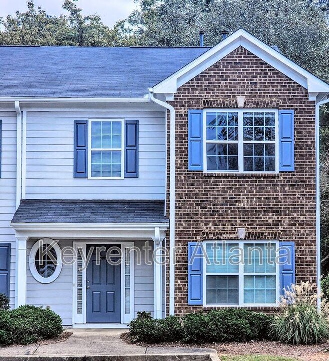 585 McWilliams Rd SE in Atlanta, GA - Building Photo