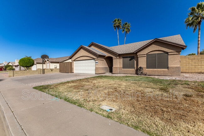 5526 E Forge Ave in Mesa, AZ - Building Photo - Building Photo