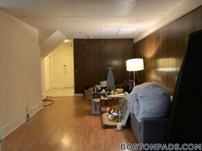 62 Boylston St, Unit 118 in Boston, MA - Foto de edificio - Building Photo