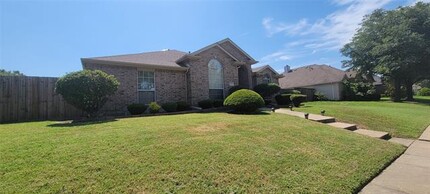 3406 Lake Highlands Dr in Rowlett, TX - Building Photo - Building Photo