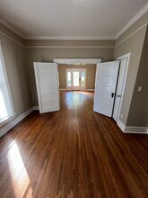 1031 Elm St-Unit -Apt. 1 in Bowling Green, KY - Building Photo - Building Photo