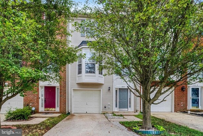 14217 Hunters Run Way in Gainesville, VA - Building Photo - Building Photo