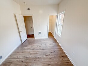 2468 Spring St NW in Atlanta, GA - Building Photo - Building Photo