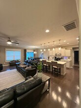 5010 E Wild Horse Dr in Springfield, MO - Building Photo - Building Photo