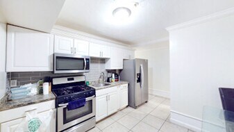 712 Shawmut Ave, Unit 1 in Boston, MA - Building Photo