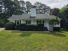 102 Park Pl Dr in Lawrenceville, GA - Building Photo
