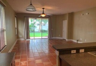 5012 Mirror Ridge Ct in Lutz, FL - Foto de edificio - Building Photo