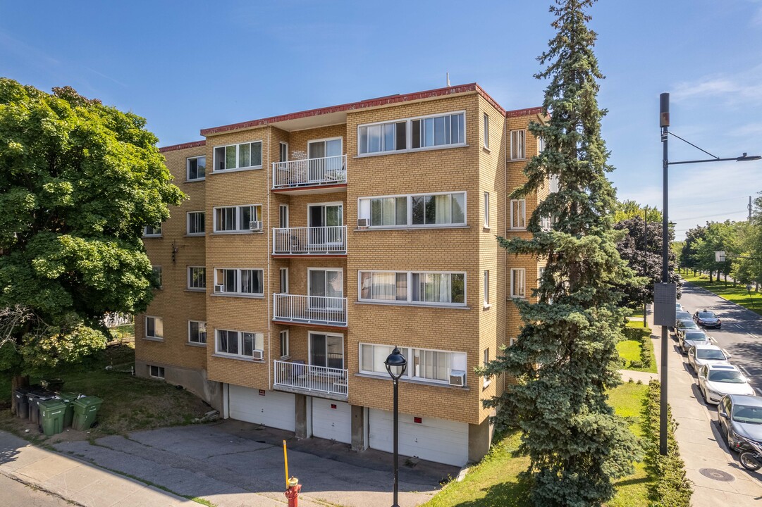 2775 Des Trinitaires Boul in Montréal, QC - Building Photo