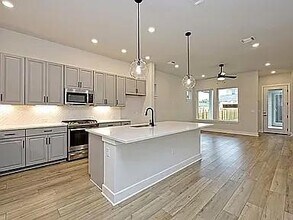 5806 Rangeland Rd in Austin, TX - Building Photo - Building Photo