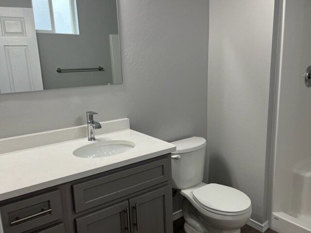 210 Montana Ave in Libby, MT - Building Photo