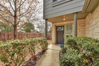 5500 Steven Creek Way in Austin, TX - Building Photo - Building Photo