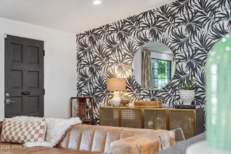 6750 N 13th St in Phoenix, AZ - Building Photo - Building Photo