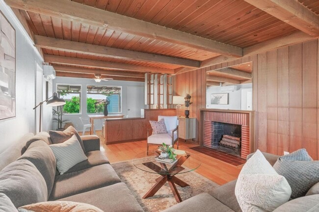 2320 Barcelona Way in Sacramento, CA - Building Photo - Building Photo