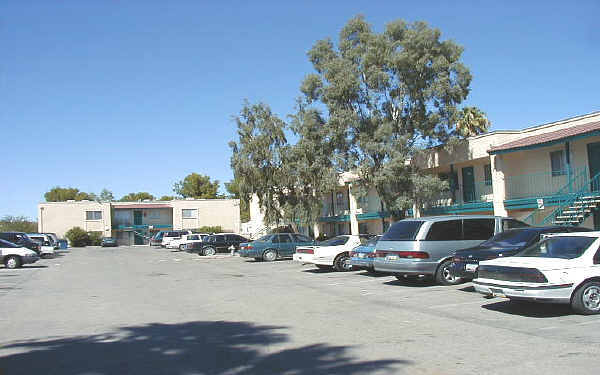 Buenas @ 1310 Apartments in Tucson, AZ - Building Photo