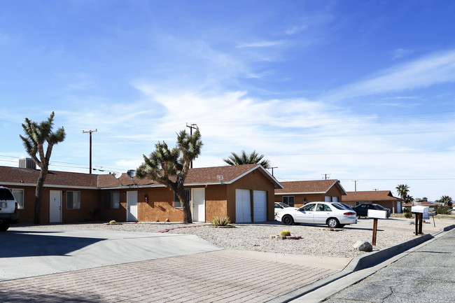 Brawley  Apartments in Brawley, CA - Building Photo - Building Photo