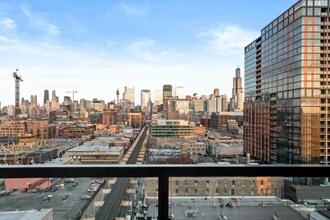 178 N Ada St in Chicago, IL - Building Photo - Building Photo