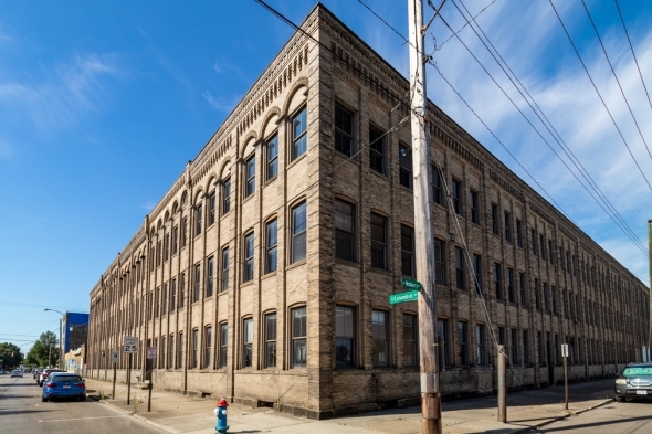 219 N Columbus St in Lancaster, OH - Foto de edificio