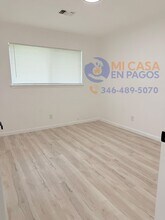 9417 Merle St in Houston, TX - Building Photo - Building Photo
