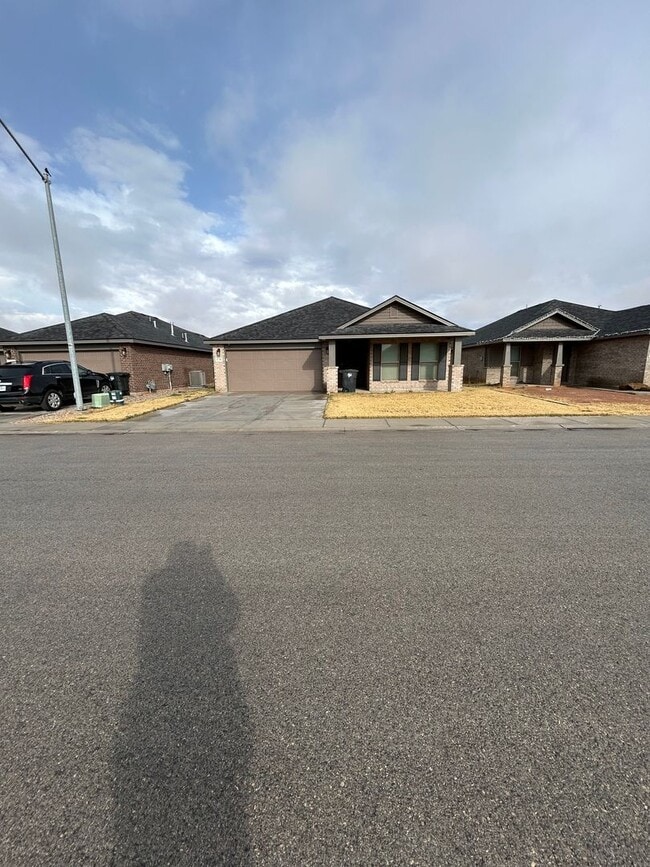 1115 Canal St in Odessa, TX - Building Photo - Building Photo