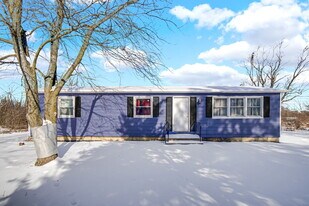 2322 W Loves Ln in Crete, IL - Building Photo