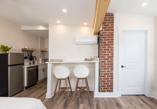 516 Norfolk Ave in Virginia Beach, VA - Building Photo - Building Photo
