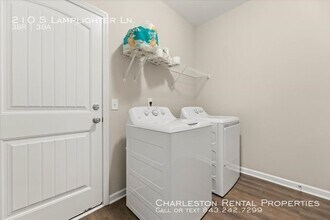 210 S Lamplighter Ln in Summerville, SC - Building Photo - Building Photo