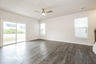 717 Ridgemoor Trl in Simpsonville, SC - Building Photo - Building Photo