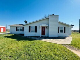 19142 Camino Real in Dale, TX - Building Photo