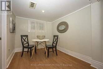 696 Queens Ave in London, ON - Building Photo - Building Photo