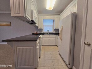 1120 15th St in Mexico Beach, FL - Foto de edificio - Building Photo