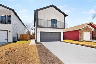 3002 Rochester St in Dallas, TX - Building Photo - Building Photo