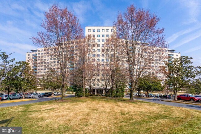 property at 10201 Grosvenor Pl