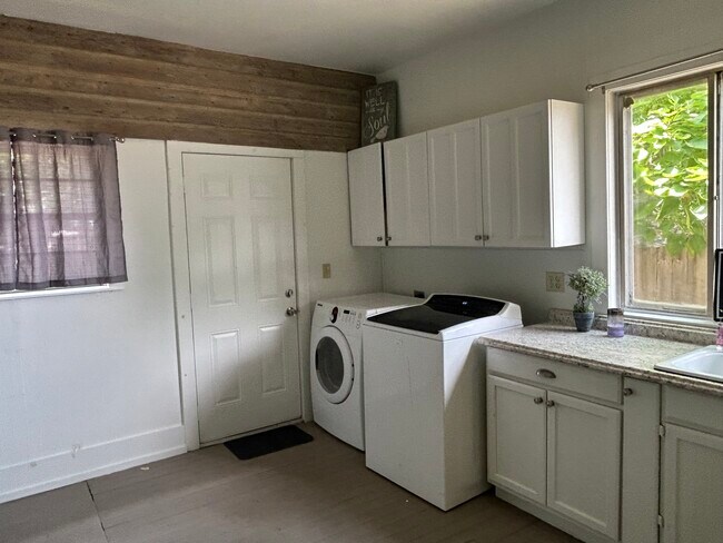 507 W Smith St in Caney, OK - Building Photo - Building Photo