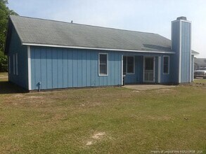 633 Winthrop Ct in Fayetteville, NC - Building Photo - Building Photo