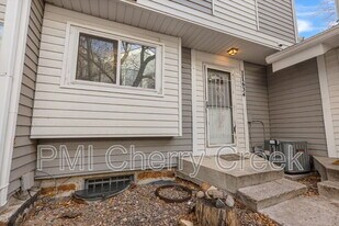 11634 E Bayaud Dr in Aurora, CO - Building Photo