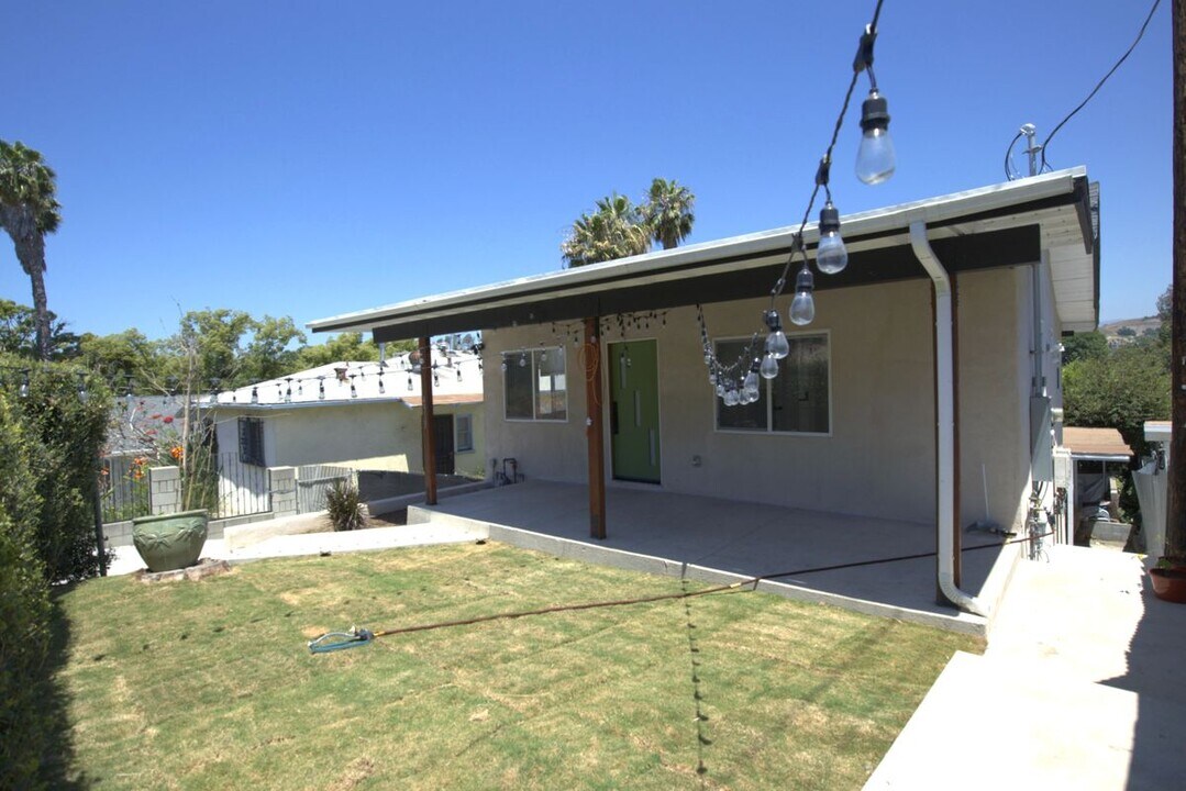4913 Lynnfield St in Los Angeles, CA - Building Photo