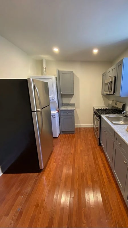 property at 1215 Tasker St