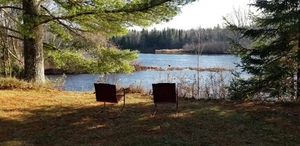 1596 Schmidt Rd in Winter, WI - Foto de edificio - Building Photo